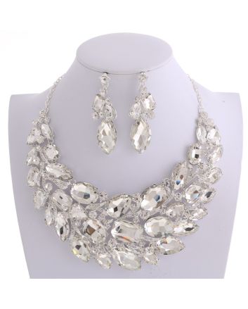 CRYSTAL RHINESTONE NECKLACE SET